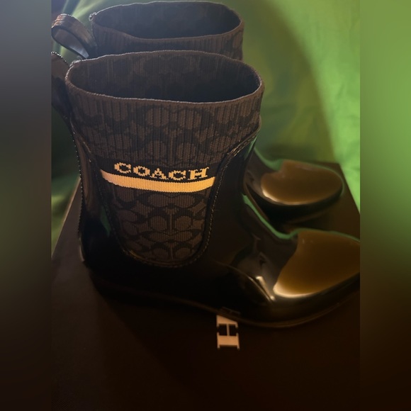 Coach casual rain boots size 9 - Picture 2 of 3